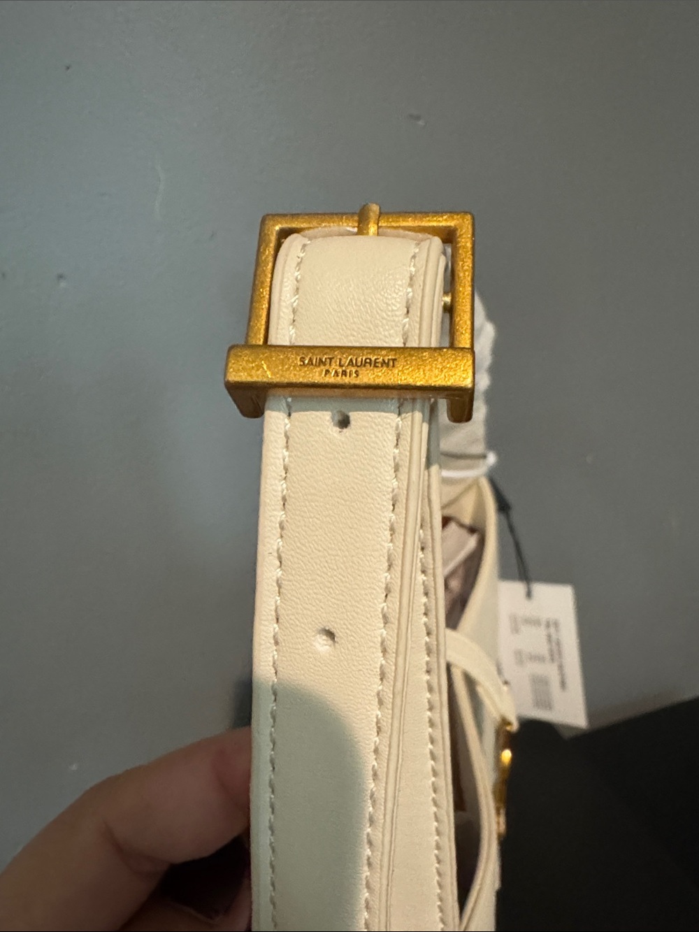 Fashion Cream YSL Shoulder Bag with Gold Logo Hardware - Picture 3 of 10